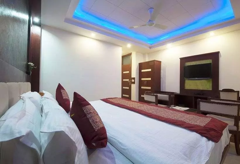 בית מלון כפרי Rama Inn