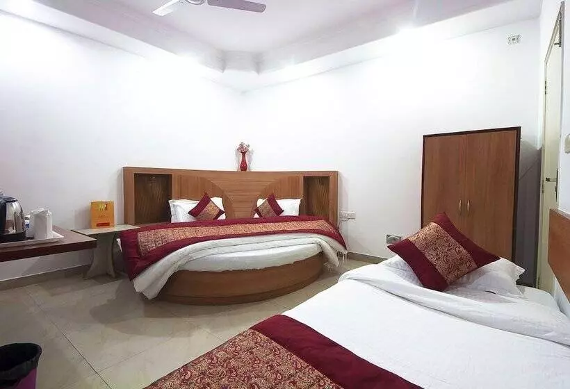 בית מלון כפרי Rama Inn