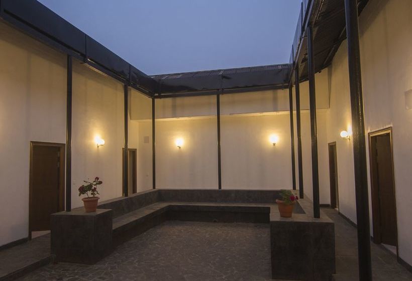 Hotel The Rink Pavilion