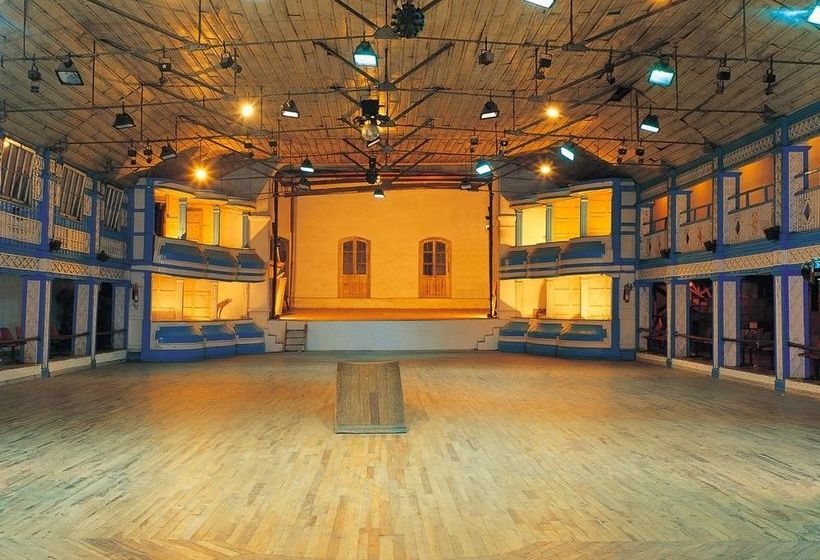 Hotel The Rink Pavilion