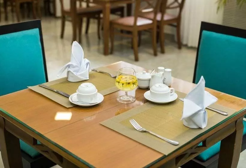 The Sunriver Boutique Hotel Hue