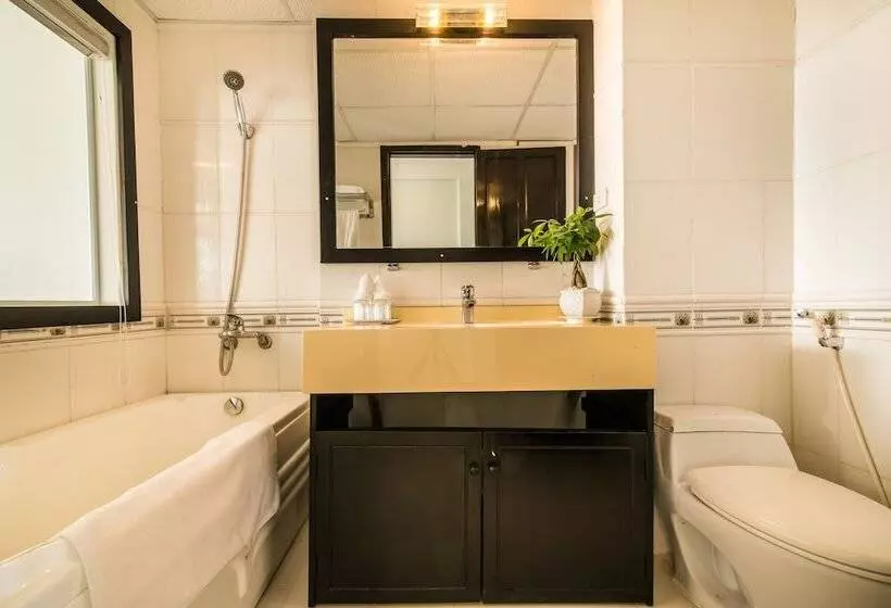 The Sunriver Boutique Hotel Hue