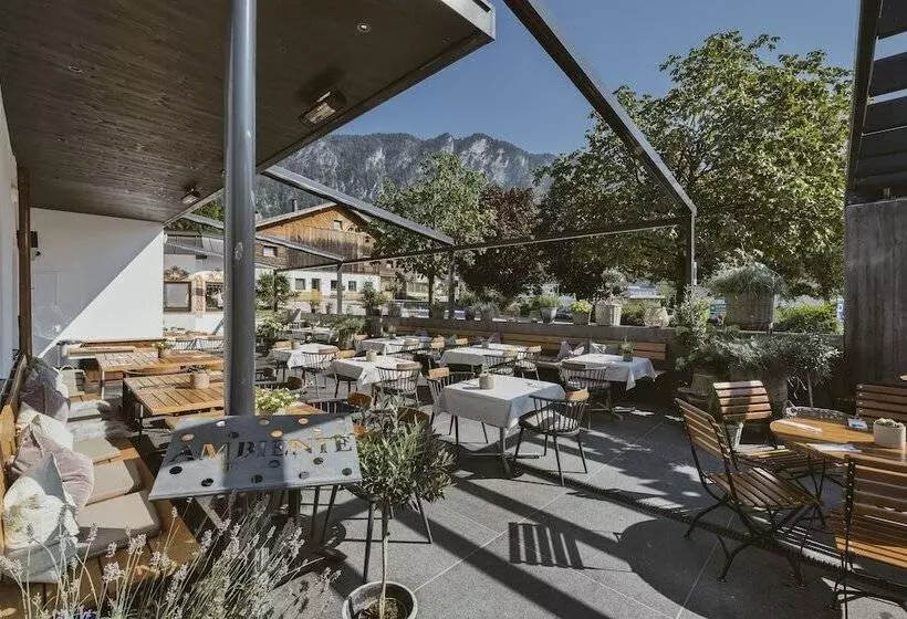 ホテル Wirtshaus Sattlerwirt