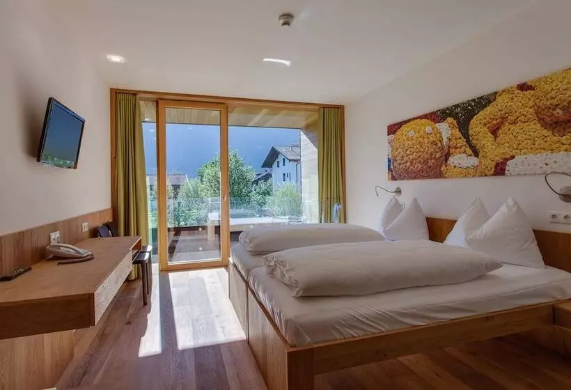 ホテル Wirtshaus Sattlerwirt