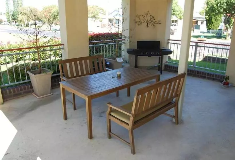 모텔 Elite Motor Inn