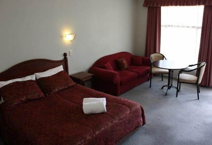 מוטל Elite Motor Inn