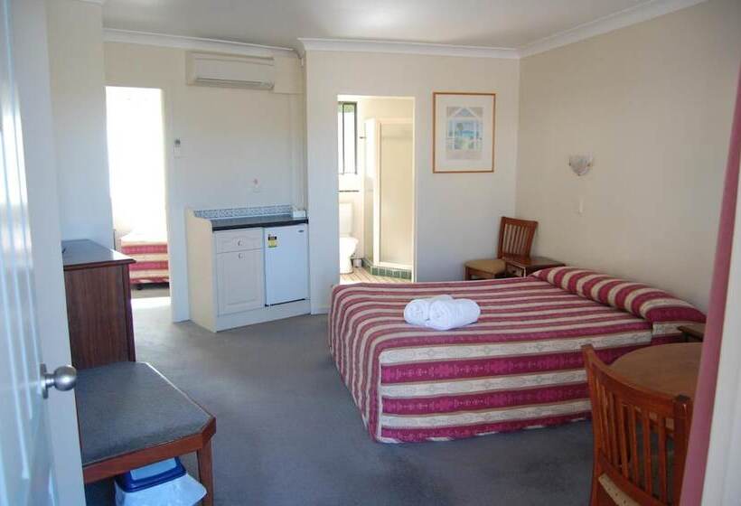 מוטל Elite Motor Inn