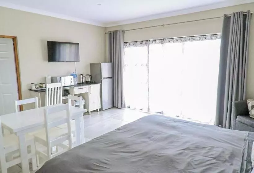 ペンション Idiaz Beach House