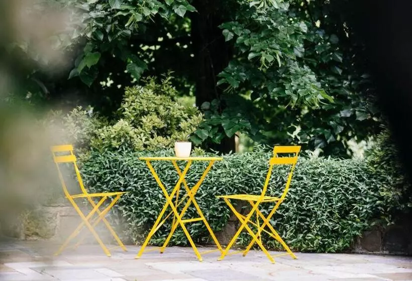 Retkeilymaja Accademia Vine Lodge
