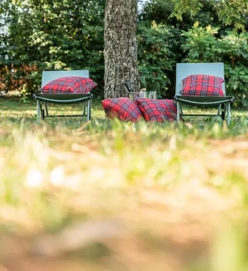 Retkeilymaja Accademia Vine Lodge