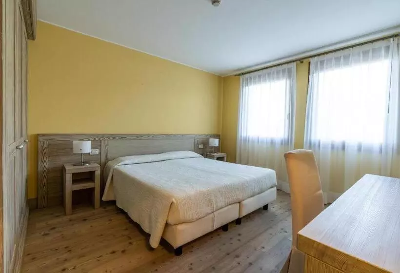 Retkeilymaja Accademia Vine Lodge
