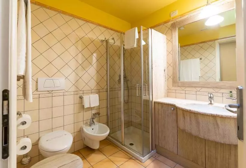 Retkeilymaja Accademia Vine Lodge