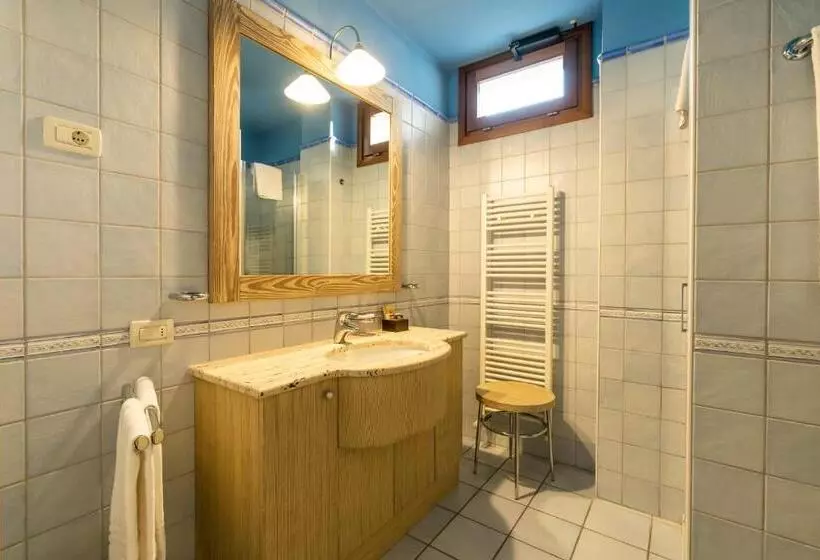 Retkeilymaja Accademia Vine Lodge