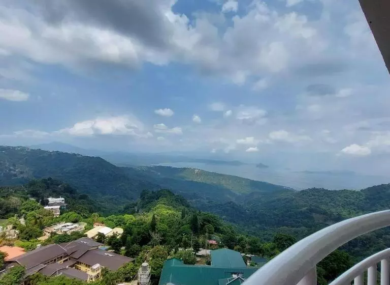 Aamiaismajoitus (B&B) Netflix And Unli Wifi!!! The Elchies Room At Tagaytay Prime Residence