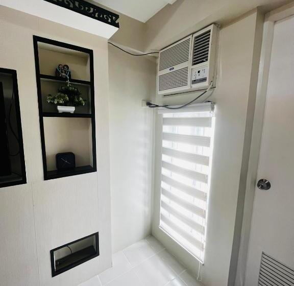 Bed and Breakfast Netflix And Unli Wifi!!! The Elchies Room At Tagaytay Prime Residence