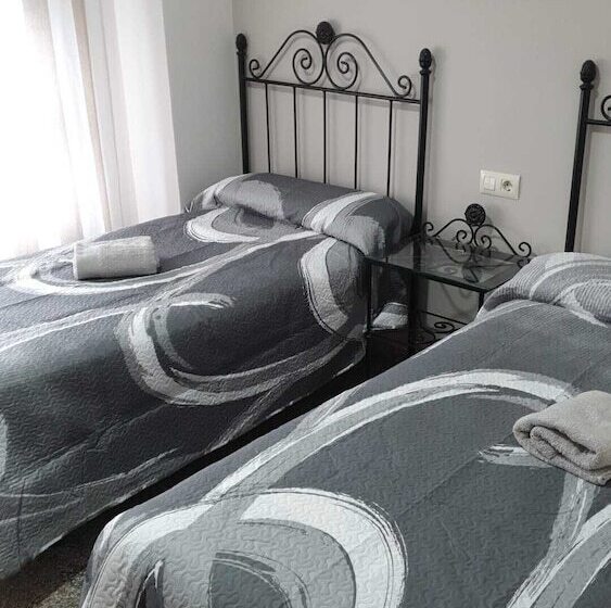 Отель Hostal La Cañada Segoviana