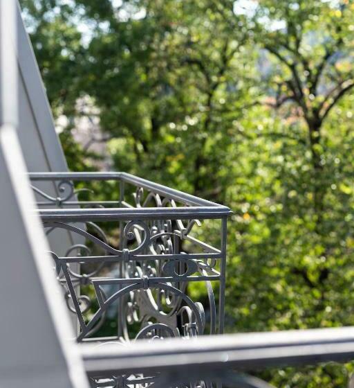 Hotel Vizualiza Residence