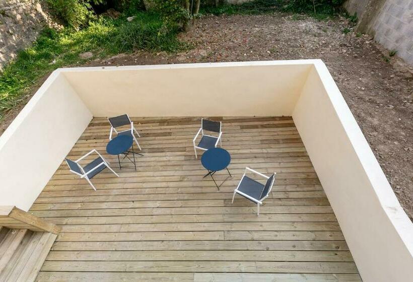 ペンション La Bergère De Domrémy Chambre Spacieuse Avec Sdb Privative, Espace Partagés Cuisine, Salon Et Terras