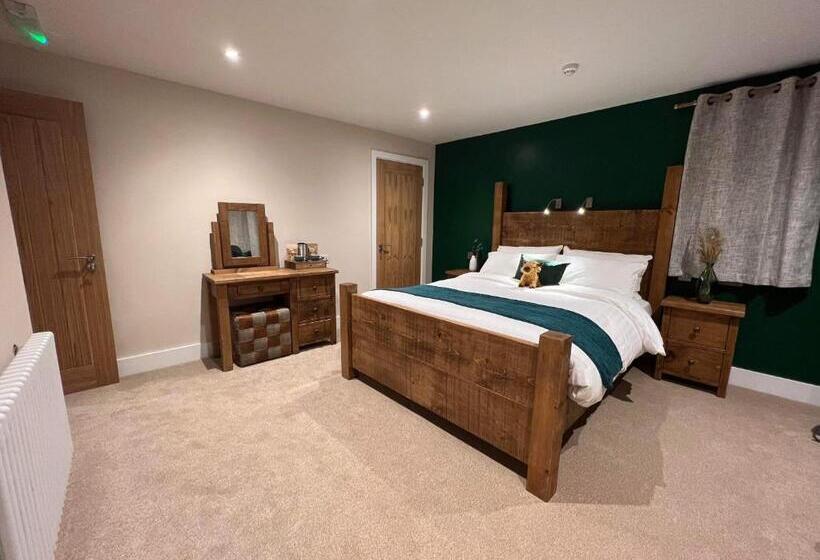 هاستل Bulls Head Holymoorside