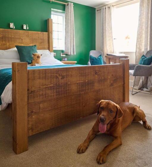 هاستل Bulls Head Holymoorside