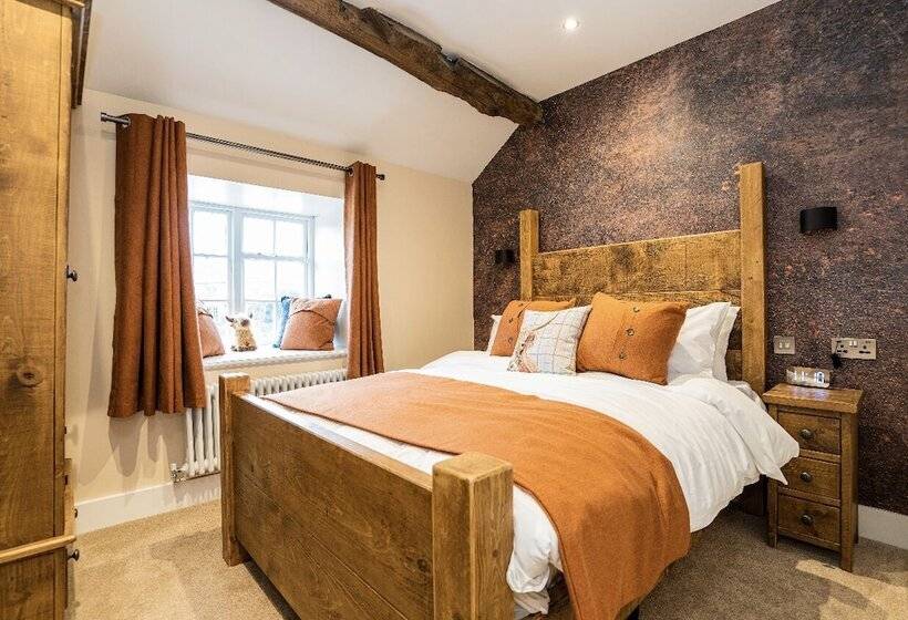 هاستل Bulls Head Holymoorside