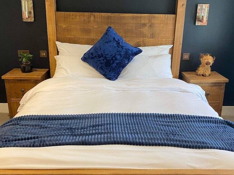 هاستل Bulls Head Holymoorside