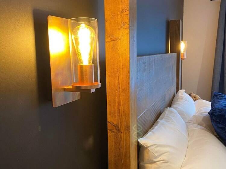 هاستل Bulls Head Holymoorside