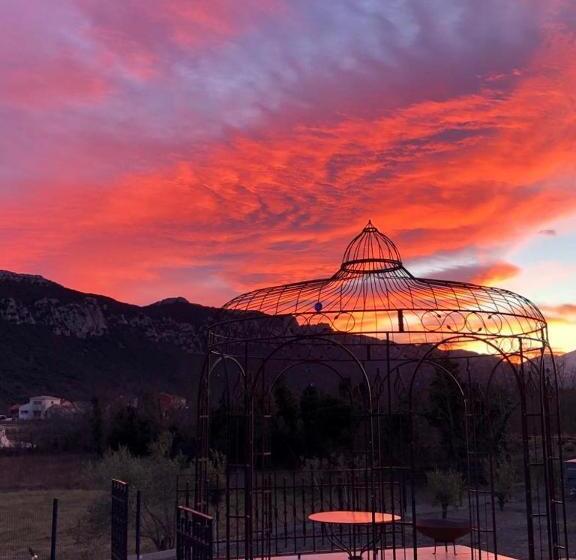 مبيت وإفطار Domaine Mas Terra