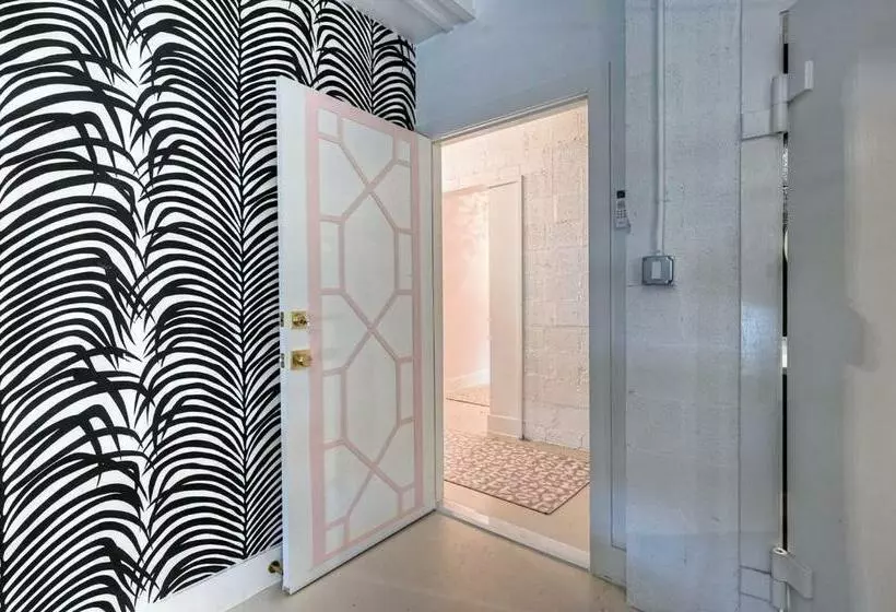 The Oleander Hotel Room 8
