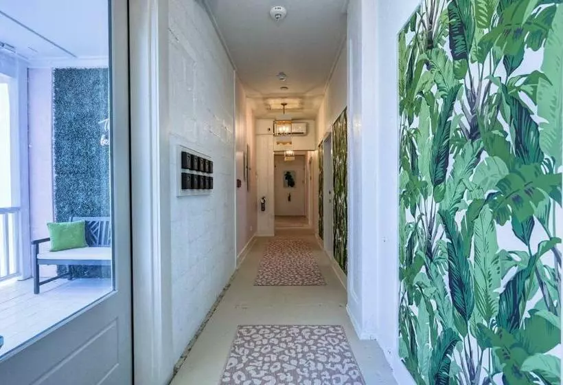 The Oleander Hotel Room 8