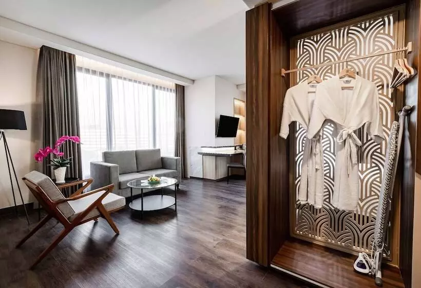 Hotel Quest Prime Pemuda   Semarang