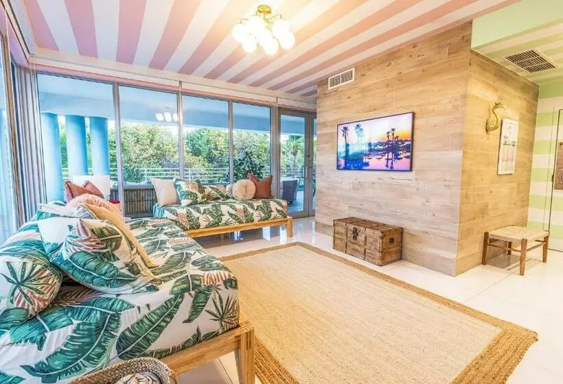 Boutique Suite With Huge Terrace And Rooftop Pool