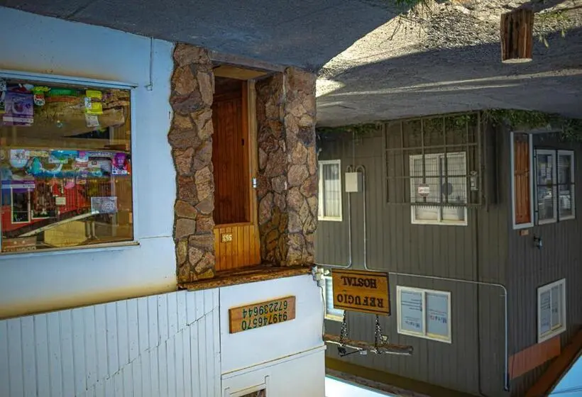 Majatalo Roble Austral Hostal