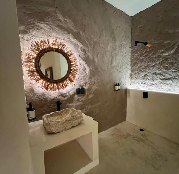 Tikul Hotel Boutique