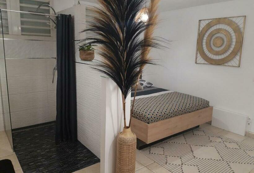 Bed and Breakfast La Romarine   Chambre Pampa