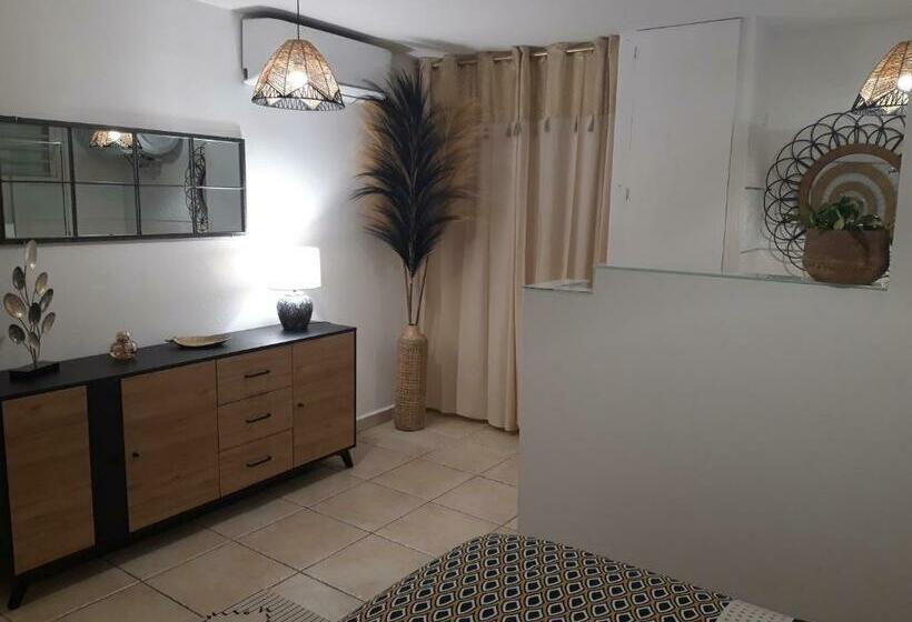 Bed and Breakfast La Romarine   Chambre Pampa