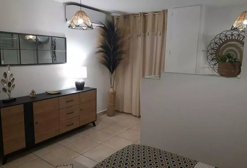 تختخواب و صبحانه La Romarine   Chambre Pampa