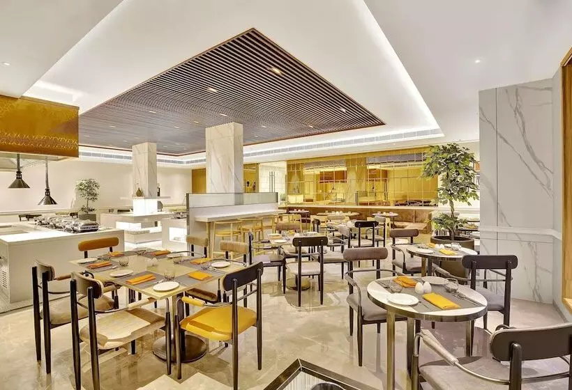 Hotelli Park Inn By Radisson Surat