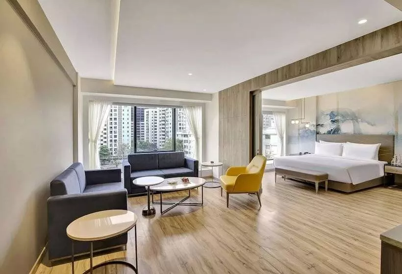 Hotelli Park Inn By Radisson Surat