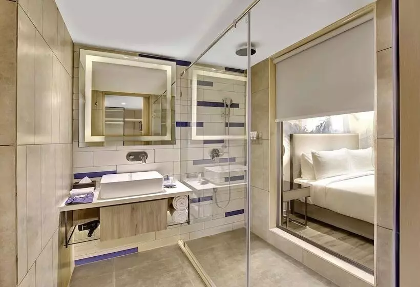 Hotelli Park Inn By Radisson Surat