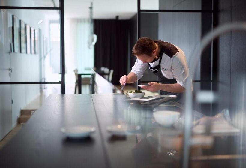 Neu Residences Smart Stay