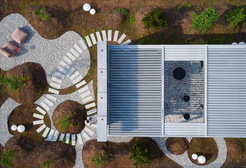 Neu Residences Smart Stay