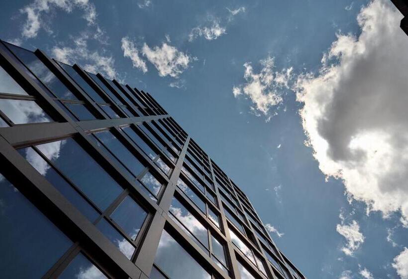 Neu Residences Smart Stay