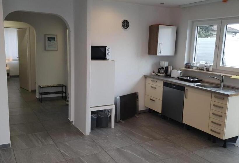 Pension Bad Soden / Apartment And Rooms