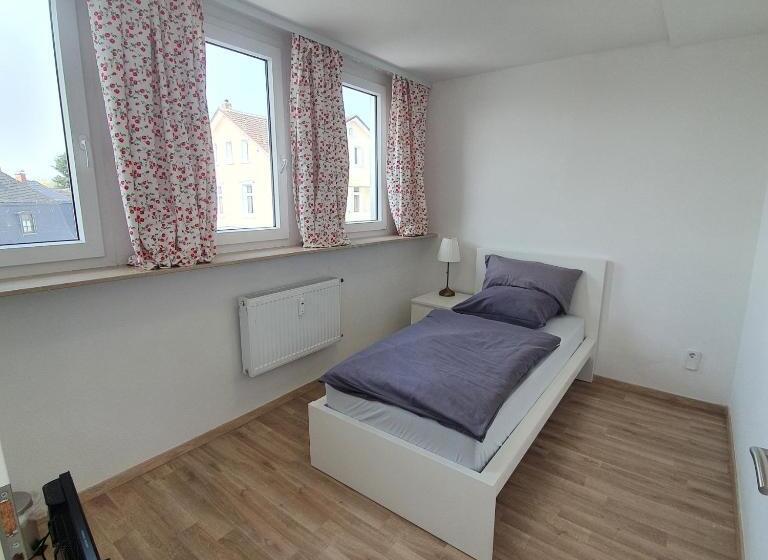 Pension Bad Soden / Apartment And Rooms