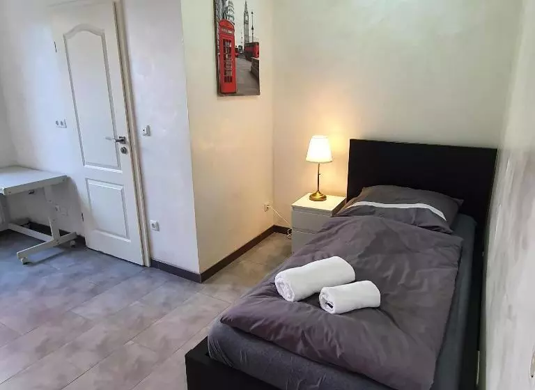 Pension Bad Soden / Apartment And Rooms