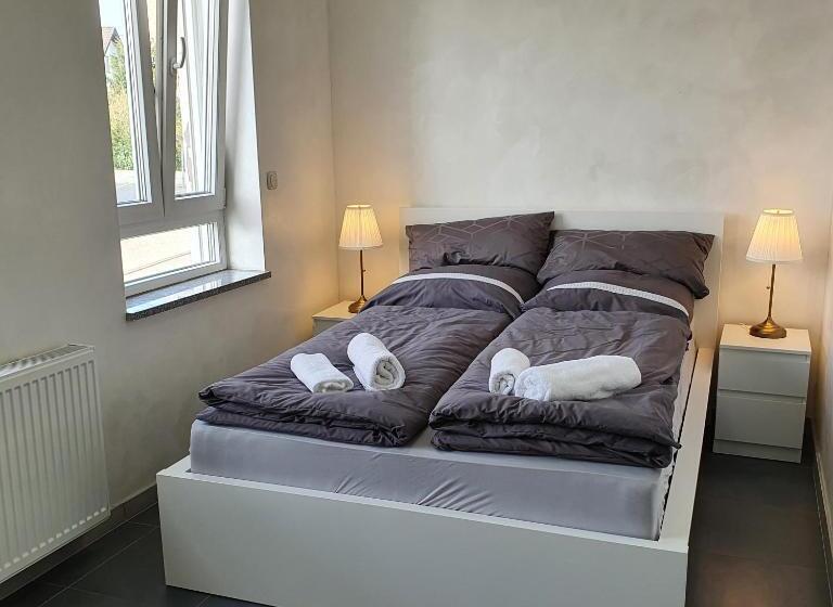 Pension Bad Soden / Apartment And Rooms