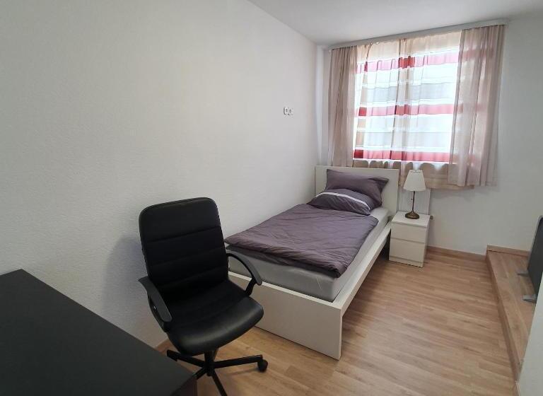 Pension Bad Soden / Apartment And Rooms