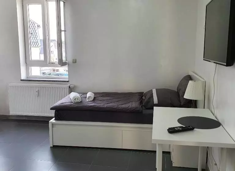 Pension Bad Soden / Apartment And Rooms