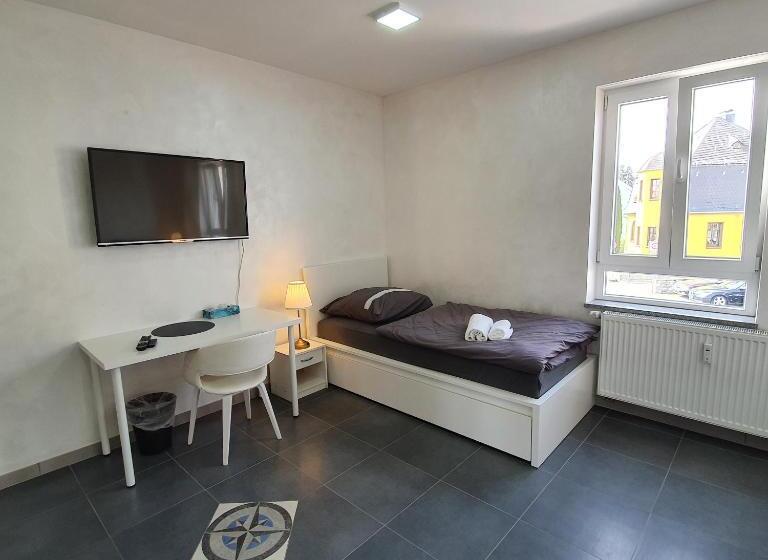 Pension Bad Soden / Apartment And Rooms